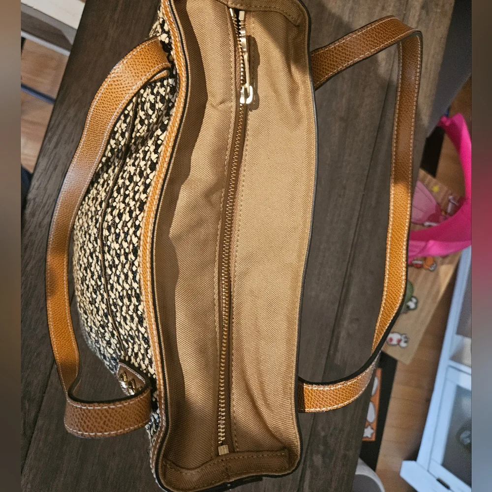 Eric Javits New York Tan and Black Woven Tote Bag - Picture 7 of 10